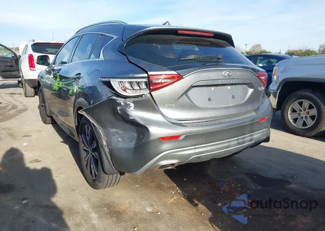 2018 Infiniti Qx30 Premium z USA, uszkodzony, nr VIN SJKCH5CR2JA057564